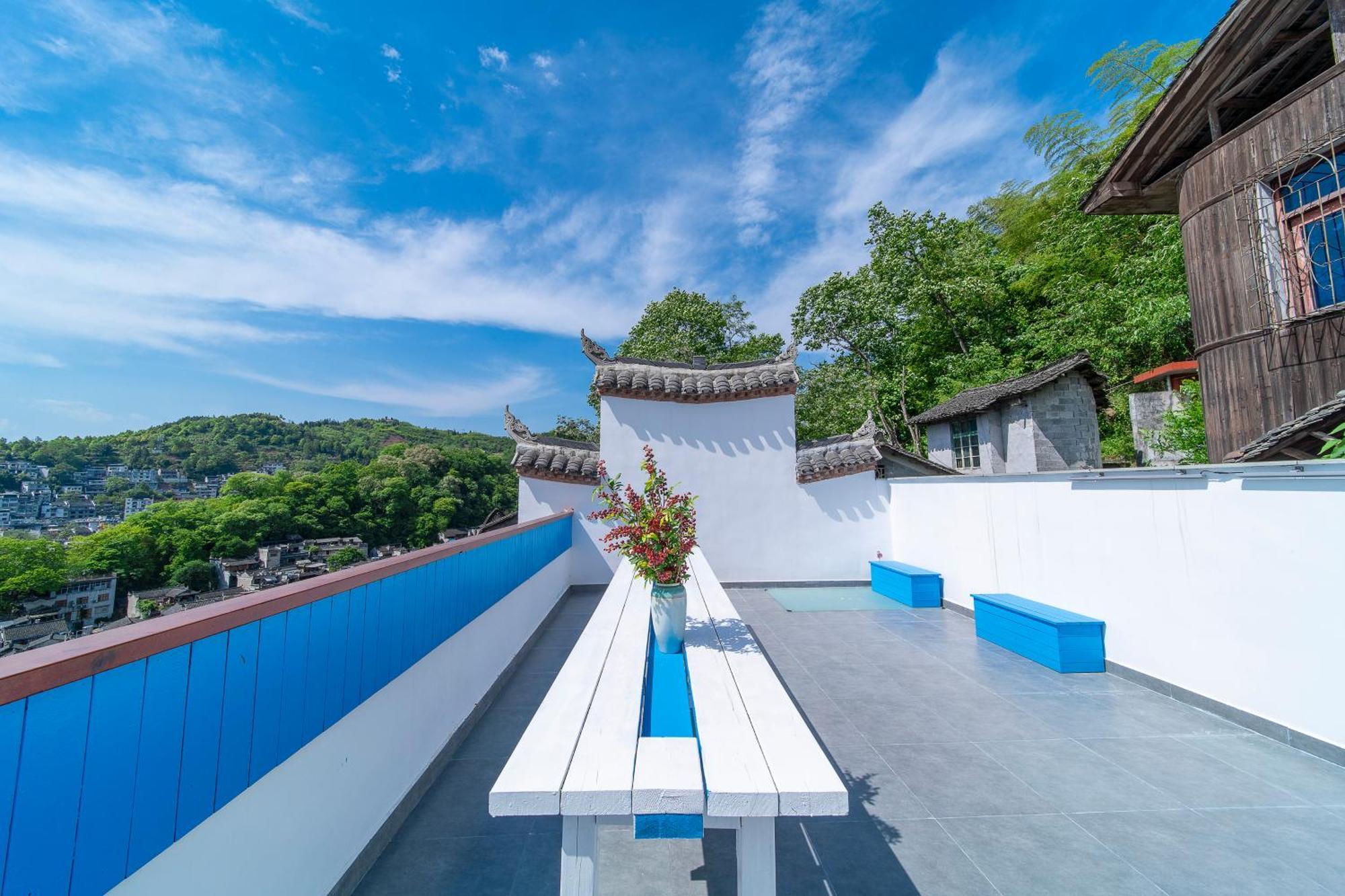 Phoenix Best River View B&B Fenghuang Esterno foto